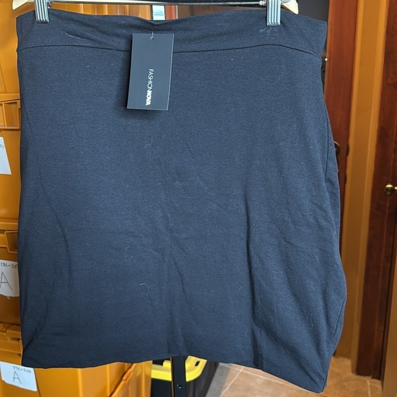 NWT Fashion Nova Melanie Mini Skirt - Black Size 2X - Picture 6 of 11